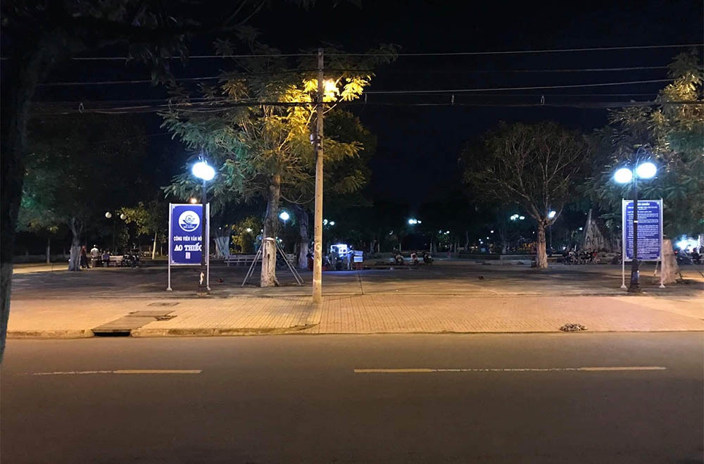 mau thuan tren facebook 2 co gai danh nhau khien 1 nam thanh nien bi dam chet