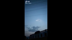 video trung quoc khoe ten lua giua chien tranh thuong mai