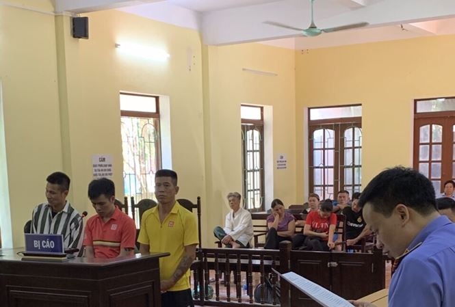 nhom con do hanh hung nu nhan vien vietjet air o chk tho xuan linh an tu