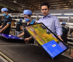 Bị dân mạng "tổng tấn công", fanpage của Asanzo vội vàng chặn bình luận