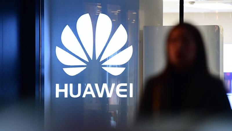 4926 giam doc huawei bi cao buoc trom cap bi mat thuong mai cua cong ty my 1