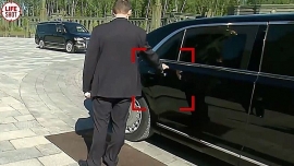 An ninh Nga diệt Covid-19 trước khi Tổng thống Putin ra khỏi siêu xe