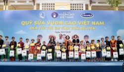 Quỹ sữa vươn cao Việt Nam và Vinamilk chung tay vì trẻ em Thái Nguyên
