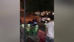 video choang canh thanh nien mac ao grab dien xiec tren xe may phong toc do cao