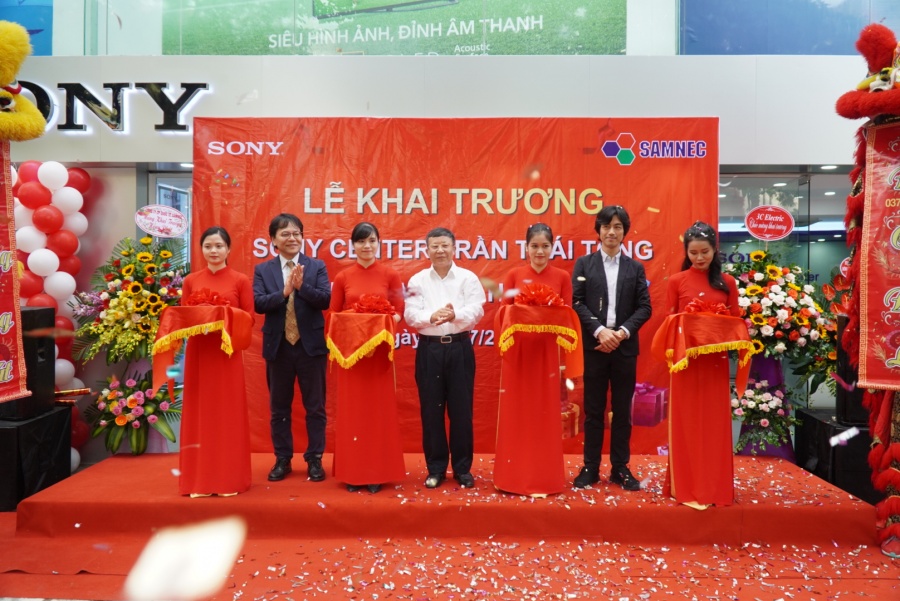 sony center tran thai tong vua khai truong co gi dac biet