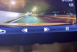 Dựng tóc gáy cảnh xe máy phóng ngược chiều "xé gió" ở làn 100 km/h tại cao tốc Hà Nội - Hải Phòng