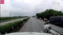 video toan canh vu cong ty phich nuoc rang dong boc chay du doi