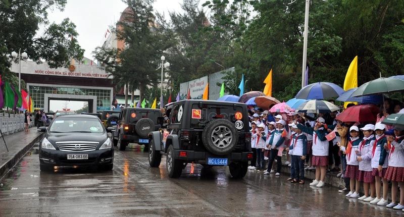 gia han cho xe tu lai tu trung quoc duoc vao quang ninh
