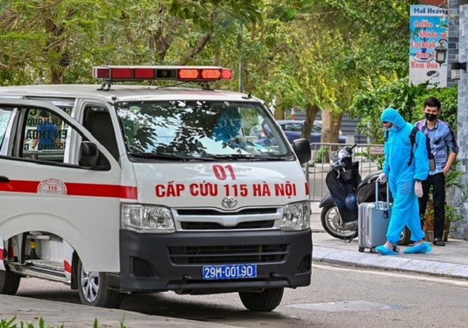 1833 ca covid tay ho 7603