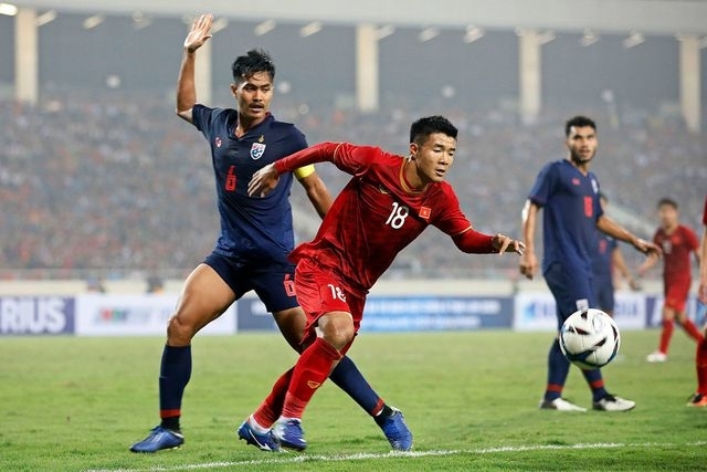 moi dau 1 tran o vong loai world cup viet nam da bi bao chau a cham diem duoi trung binh