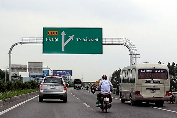 quy dinh moi nhat ve toc do va khoang cach an toan cua phuong tien xe co gioi