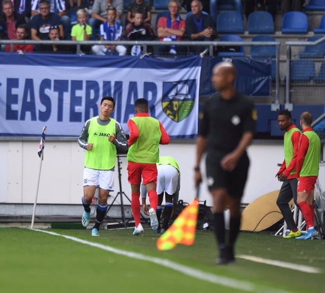 van hau phai lam khan gia nhin sc heerenveen vat va cam hoa 1 1 utrecht