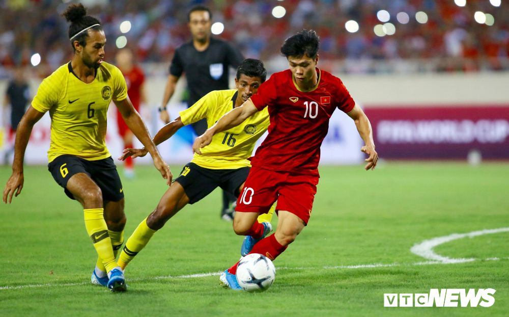 ket qua tran viet nam vs malaysia 1 0 khi nguoi ma lai guc nga