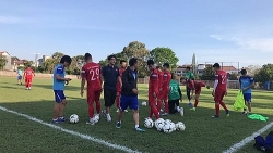 ĐT Việt Nam gặp những thuận lợi và khó khăn gì trên đất Indonesia?