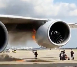 video dong co may bay a380 boc chay ngun ngut khien hanh khach ta hoa