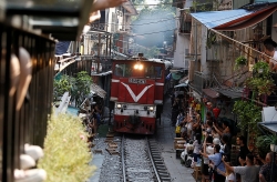 Người dân viết gì trong đơn kêu cứu để mong kinh doanh trở lại tại "cà phê đường tàu"?
