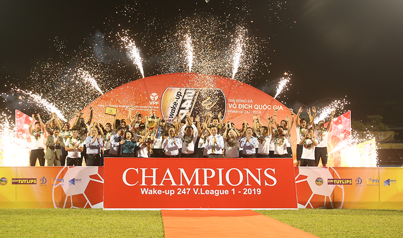 ha noi fc thua tham than quang ninh trong ngay nang cup vo dich sau vong dau cuoi cung v league 2019