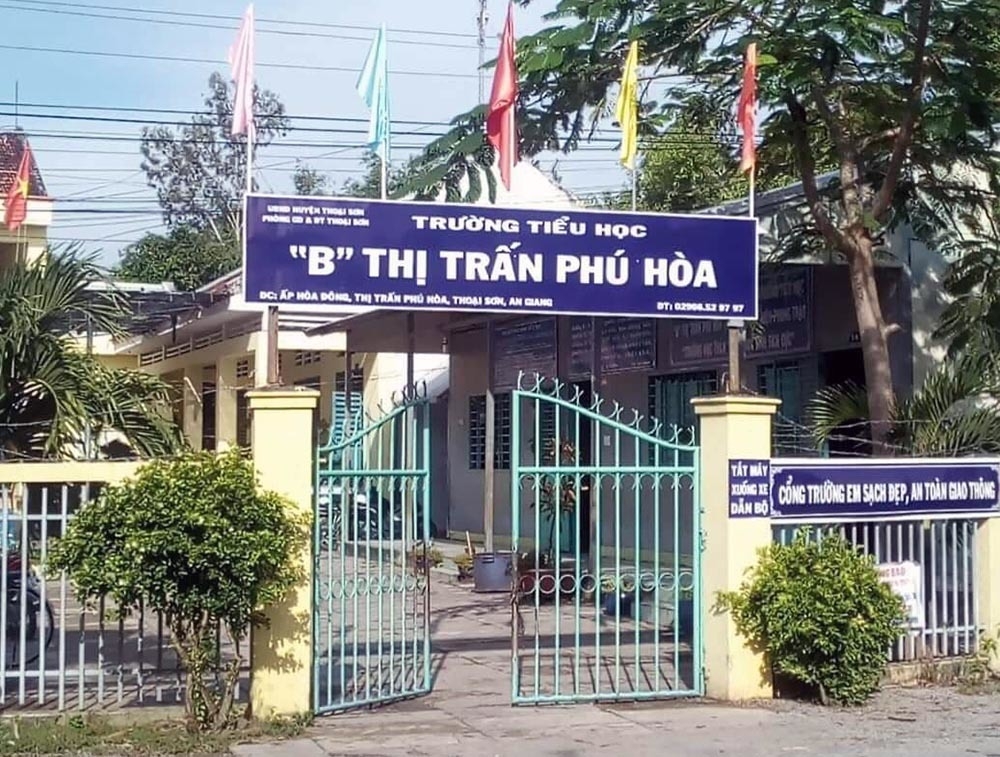Sự thật vụ bố gửi đơn tới Bộ trưởng GD-ĐT xin cho con gái "đúp" xuống lớp 1 su that vu bo gui don toi bo truong gd dt xin cho con gai dup xuong lop 1