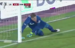 cau thu na bong nhu dai bac ghi ban tu khoang cach 60m