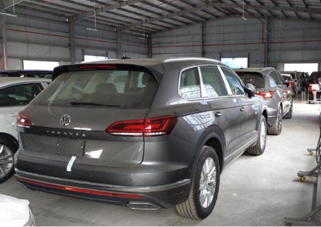 nhieu o to trung quoc cai duong luoi bo nhap khau vao viet nam bi tom gon