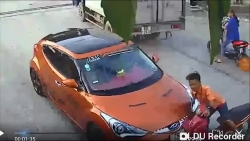 clip loay hoay len doc tai xe o to cay nat tuong ham xe