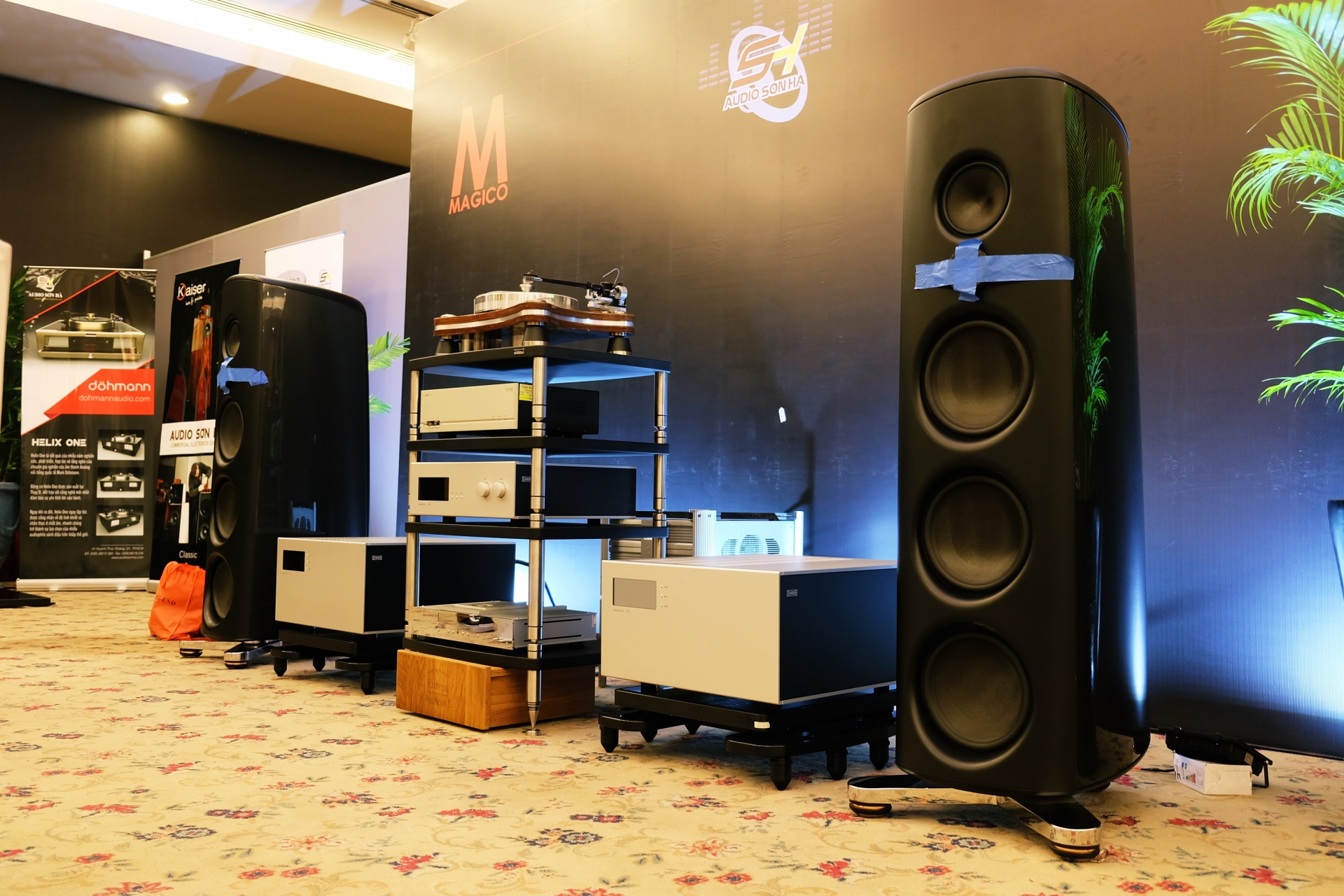 Triển lãm VHS 2019 lập hàng lục kỷ lập về siêu loa trien lam vhs 2019 lap hang luc ky lap ve sieu loa