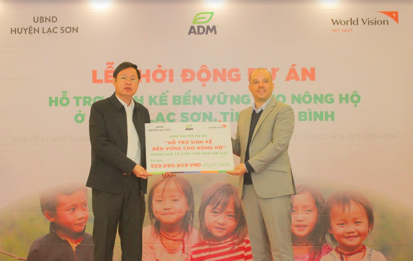 ADM Animal Nutrition và World Vision hỗ trợ sinh kế bền vững cho nông dân Hòa Bình