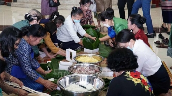 Cuộc giao lưu xúc động giữa các cựu lưu học sinh Việt - Lào