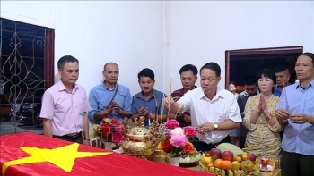 cong dong nguoi viet tai tinh oudomxay cua lao tri an cac anh hung liet si