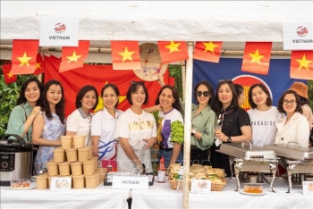Đại gia đình ASEAN tại New York tăng cường tình hữu nghị, đoàn kết