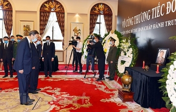 ban be quoc te gui dien chia buon nguyen tong bi thu le kha phieu tu tran