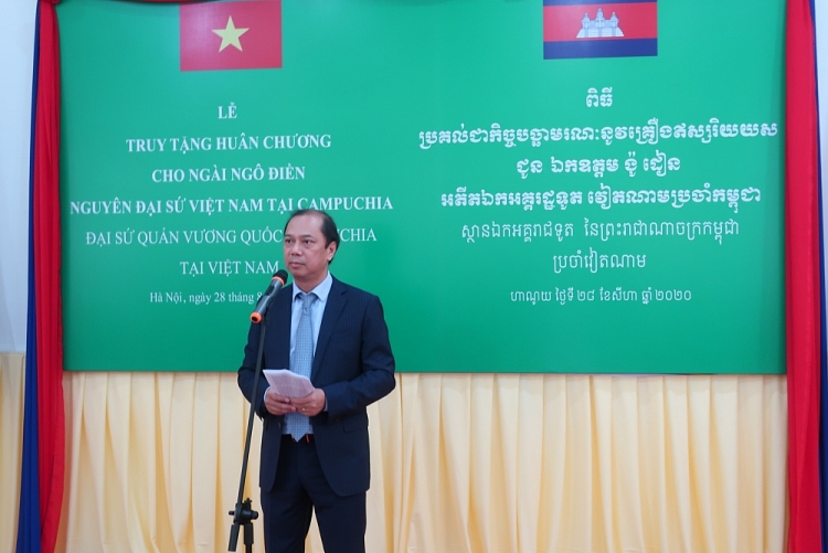 le truy tang huan chuong cua nha nuoc campuchia cho co dai su ngo dien