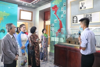 tphcm gap mat dai dien kieu bao nhan dip quoc khanh 29