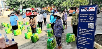 VGFA và GBA thực hiện chiến dịch quyên góp chia sẻ khó khăn với người dân TP.HCM