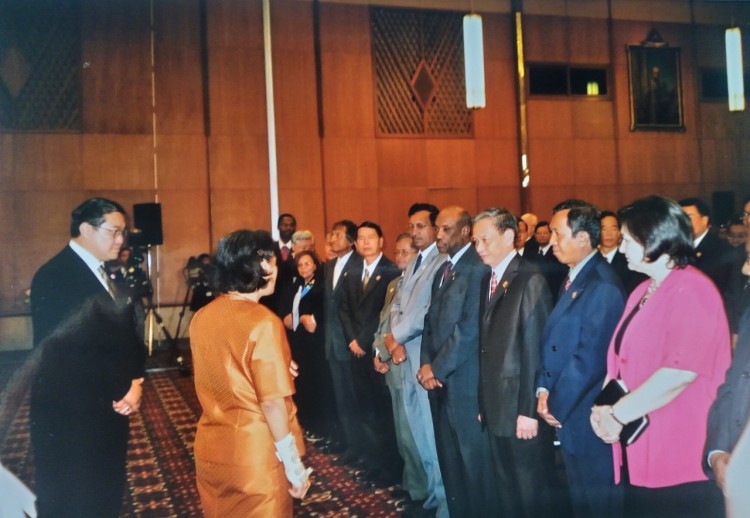 Công chúa Thái Lan Maha Chakri Sirindhon thăm và nói chuyện với đại biểu tại hôm khai mạc Hội nghị SEP tại Bangkok, Thái Lan