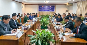 thuc day quan he hop tac bien gioi giua dia phuong viet nam lao