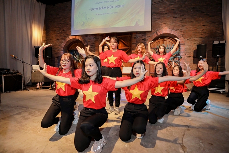149 sinh viên Campuchia được Hội Hữu nghị Việt Nam - Campuchia tại TP Hồ Chí Minh nhận đỡ đầu