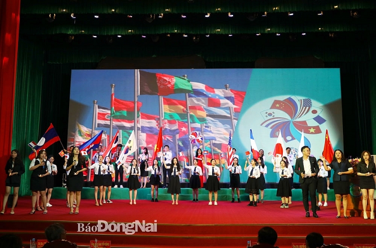 Chương trình chào mừng thành công Đại hội Đảng bộ tỉnh lần thứ XI, nhiệm kỳ 2020 2025 và kỷ niệm 70 năm Ngày truyền thống Liên hiệp Các tổ chức hữu ng