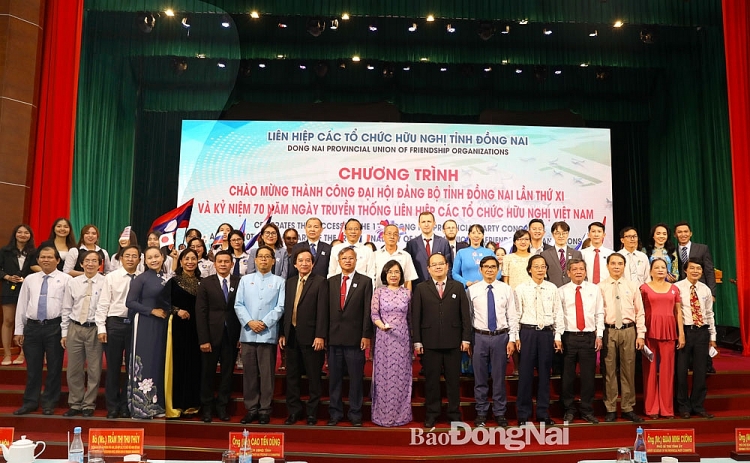 Chương trình chào mừng thành công Đại hội Đảng bộ tỉnh lần thứ XI, nhiệm kỳ 2020 2025 và kỷ niệm 70 năm Ngày truyền thống Liên hiệp Các tổ chức hữu ng
