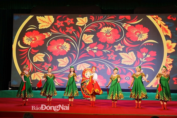 Chương trình chào mừng thành công Đại hội Đảng bộ tỉnh lần thứ XI, nhiệm kỳ 2020 2025 và kỷ niệm 70 năm Ngày truyền thống Liên hiệp Các tổ chức hữu ng