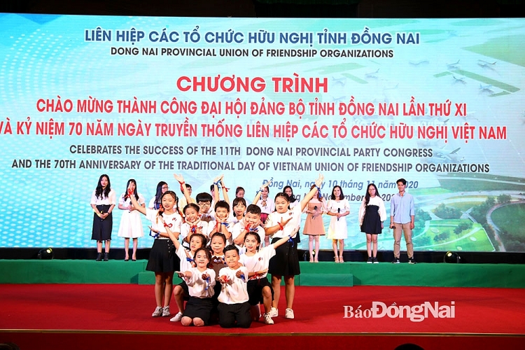Chương trình chào mừng thành công Đại hội Đảng bộ tỉnh lần thứ XI, nhiệm kỳ 2020 2025 và kỷ niệm 70 năm Ngày truyền thống Liên hiệp Các tổ chức hữu ng