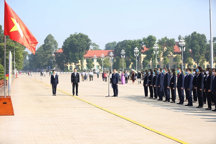 Chùm ảnh Liên hiệp Hữu nghị báo công dâng bác nhân kỷ niệm 70 năm Ngày Truyền thống