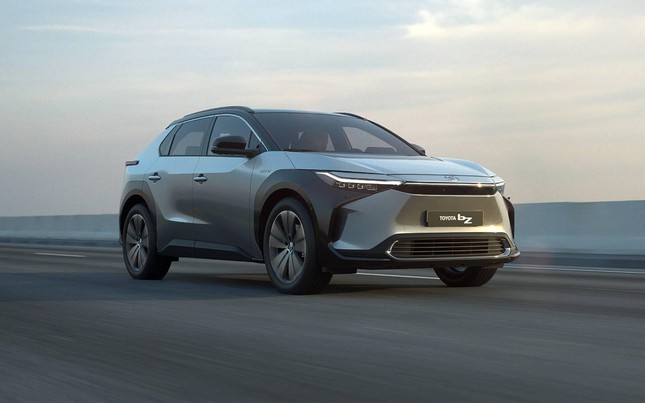 VinFast sẽ đua t&agrave;i c&ugrave;ng những &ldquo;&ocirc;ng lớn&rdquo; n&agrave;o tại Los Angeles Auto Show 2021? ảnh 1