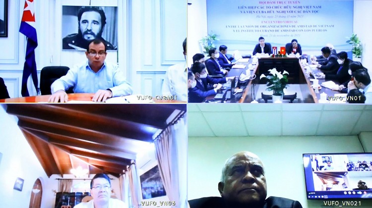 Quang cảnh buổi hội đàm trực tuyến.