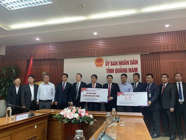 KOCHAM hỗ trợ Quảng Nam, Quảng Bình 2,2 tỷ đồng khắc phục hậu quả thiên tai