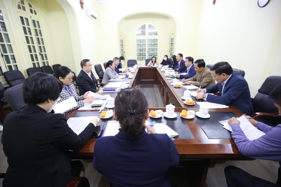Toàn cảnh buổi làm việc. Ảnh Tuấn Việt.