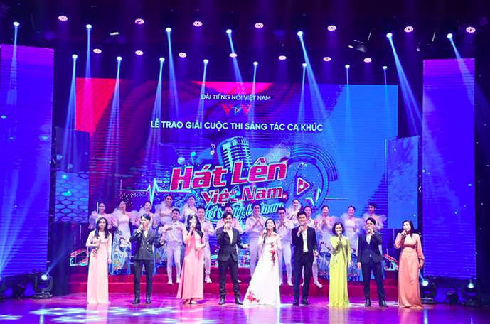 Nhạc sĩ người Mông Cổ đoạt giải Đặc biệt cuộc thi sáng tác ca khúc về tình yêu đối với Việt Nam