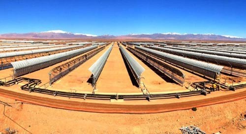 Quang cảnh một phần Nhà máy điện mặt trời Noor đang xây dựng tại Ma-rốc.