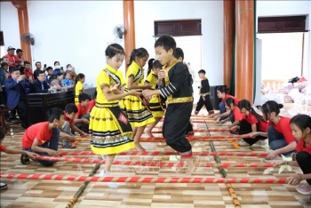 Xuân đã "chạm ngõ" với người Chứt ở bản Rào Tre