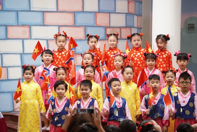 thieu nhi trieu tien hat ai yeu bac ho chi minh hon thieu nien nhi dong